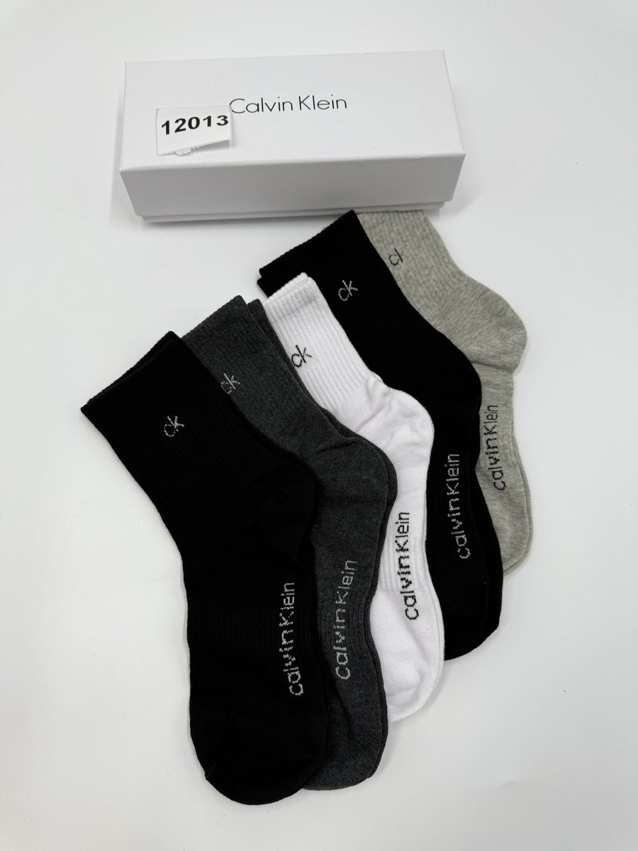 Długie skarpety CALVIN KLEIN rozmiar 39-42 pięć par(12013 w3