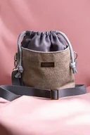 Torebki damskie - Szaro-kremowa listonoszka z kominem - miniaturka - grafika 1