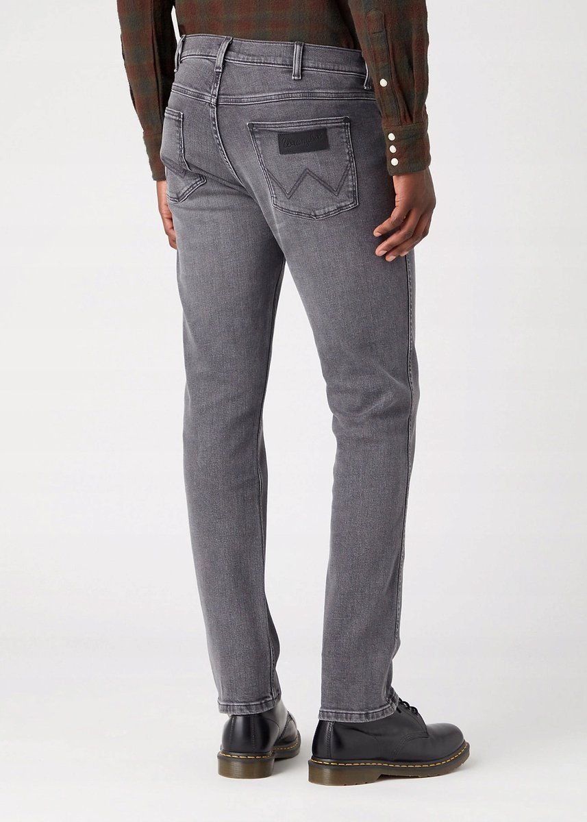 WRANGLER GREENSBORO IN SPACE 112341416 29/30