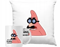 Gadżety dla niej i dla niego - ZESTAW PODUSZKA + KUBEK Spongebob Patryk Rozgwiazda Pomysł Na Prezent - miniaturka - grafika 1