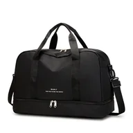 Akcesoria podróżnicze - Torba podróżna sportowa crossbody Casual Czarna - miniaturka - grafika 1