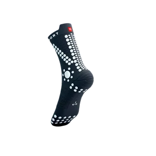 COMPRESSPORT Skarpetki do biegania trailowe ProRacing Socks V4 Trail magent/white - Skarpetki sportowe męskie - miniaturka - grafika 8