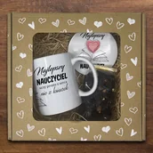 Kubki - Zestaw prezentowy w kartoniku w serduszka kubek 330 ml z herbatą - Najlepszy Nauczyciel uczy prosto z serca, nie z książek - miniaturka - grafika 1