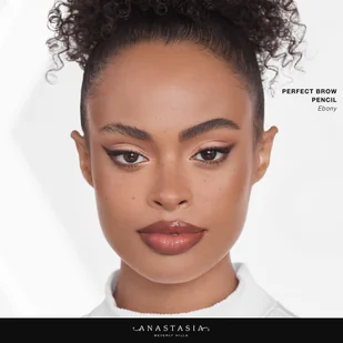 Anastasia Beverly Hills Anastasia Beverly Hills Makijaż brwi Perfect Brow Pencil Auburn 0.95 g - Akcesoria i kosmetyki do stylizacji brwi - miniaturka - grafika 6