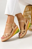 Espadryle damskie - Beżowe sandały espadryle damskie lakierowane na kolorowym koturnie Casu U24X7-BE-39 - miniaturka - grafika 1