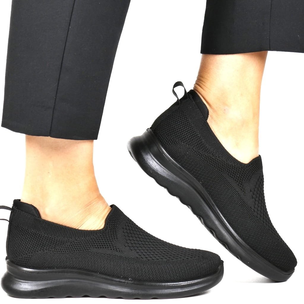 DAMSKIE PÓŁBUTY SPORTOWE WSUWANE BUTY SIATKI NEWS 4815 CZARNE