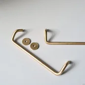 Zawiasy, okucia i inne akcesoria - Uchwyt meblowy podłużny Ava 128 Mosiężny Nielakierowany - miniaturka - grafika 1