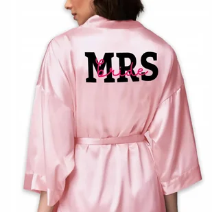 SZLAFROK SATYNOWY RÓŻOWY Na Ślub Wesele Dla Panny Młodej MRS BRIDE WzoryRÓŻ - Piżamy damskie SZLAFROK SATYNOWY RÓŻOWY Na Ślub Wesele Dla Panny Młodej MRS BRIDE WzoryRÓŻ - Piżamy damskie - miniaturka - grafika 1