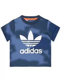 Odzież sportowa dziecięca - Adidas T-Shirt Allover Print Camo GN4116 Granatowy Regular Fit - grafika 1