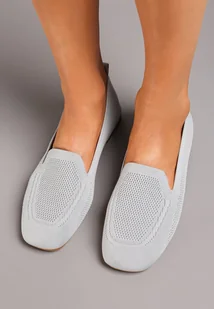 Szare Płaskie Wsuwane Mokasyny z Perforacją i Kwadratowym Noskiem Janestia - Mokasyny damskie - miniaturka - grafika 1