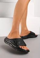 Klapki i japonki damskie - Czarne Piankowe Klapki z Ozdobnym Tłoczeniem Juraia - miniaturka - grafika 1
