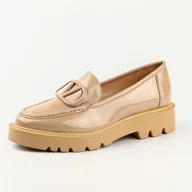 Mokasyny damskie - Beżowe lakierowane mokasyny damskie na platformie Vinceza 10862 - miniaturka - grafika 1