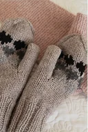 Rękawiczki - Rękawiczki Hati w szarym beżu - miniaturka - grafika 1