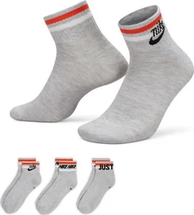 Nike Skarpety Nike Everyday Essential 3Pack DX5080 050 - Skarpety termoaktywne - miniaturka - grafika 1
