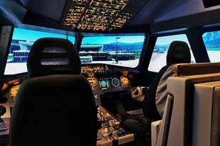 Zostań pilotem Airbus A320 NEO – symulator lotu - Czasopisma - miniaturka - grafika 1