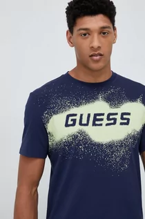 Koszulki męskie - Guess t-shirt męski kolor granatowy wzorzysty - grafika 1