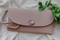 Torebki damskie - Cielista torebka, kopertówka zgaszony różowy do ręki, kopertówka nude - miniaturka - grafika 1