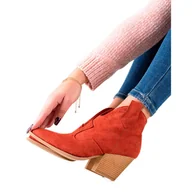 Botki damskie - Lucky Shoes Czerwone Zamszowe Kowbojki - miniaturka - grafika 1