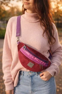 Bordowa nerka damska z weluru Puebla - Nerki Bordowa nerka damska z weluru Puebla - Nerki - miniaturka - grafika 1