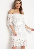 Sukienki - Biała Sukienka Koronkowa z Gumką przy Dekolcie z Paskiem Inessias - miniaturka - grafika 1