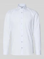 Koszule męskie - Koszula biznesowa o kroju slim fit z mieszanki bawełny z kołnierzykiem typu kent - miniaturka - grafika 1