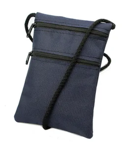 Paszportówka Materiał 2 Zamki MAGRE Na Szyję (PL) 16 x 11 [cm] - Etui na dokumenty i karty - miniaturka - grafika 6