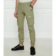 Spodnie męskie - CALVIN KLEIN JEANS Spodnie cargo Skinny fit - miniaturka - grafika 1