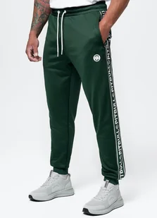 Spodnie dresowe PIT BULL OLDSCHOOL TAPE LOGO TERRY zielone (bottle green)-S - Spodnie męskie Spodnie dresowe PIT BULL OLDSCHOOL TAPE LOGO TERRY zielone (bottle green)-S - Spodnie męskie - miniaturka - grafika 1