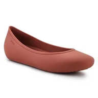Baleriny - Buty Crocs Brooklyn Flat 209384-2DT czerwone - miniaturka - grafika 1