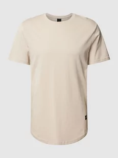 T-shirt z zaokrąglonym dołem model ‘MATT’ - Koszulki męskie - miniaturka - grafika 1