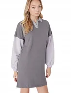 Sukienki - TRENDYOL SZARA SUKIENKA DRESOWA Z KONTRASTOWYMI RĘKAWAMI XS JQA - miniaturka - grafika 1