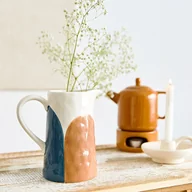 Wazony i flakony - Wazon LORAN ceramiczny w kształcie dzbanka 18x11,5x18,5 cm HOMLA - miniaturka - grafika 1