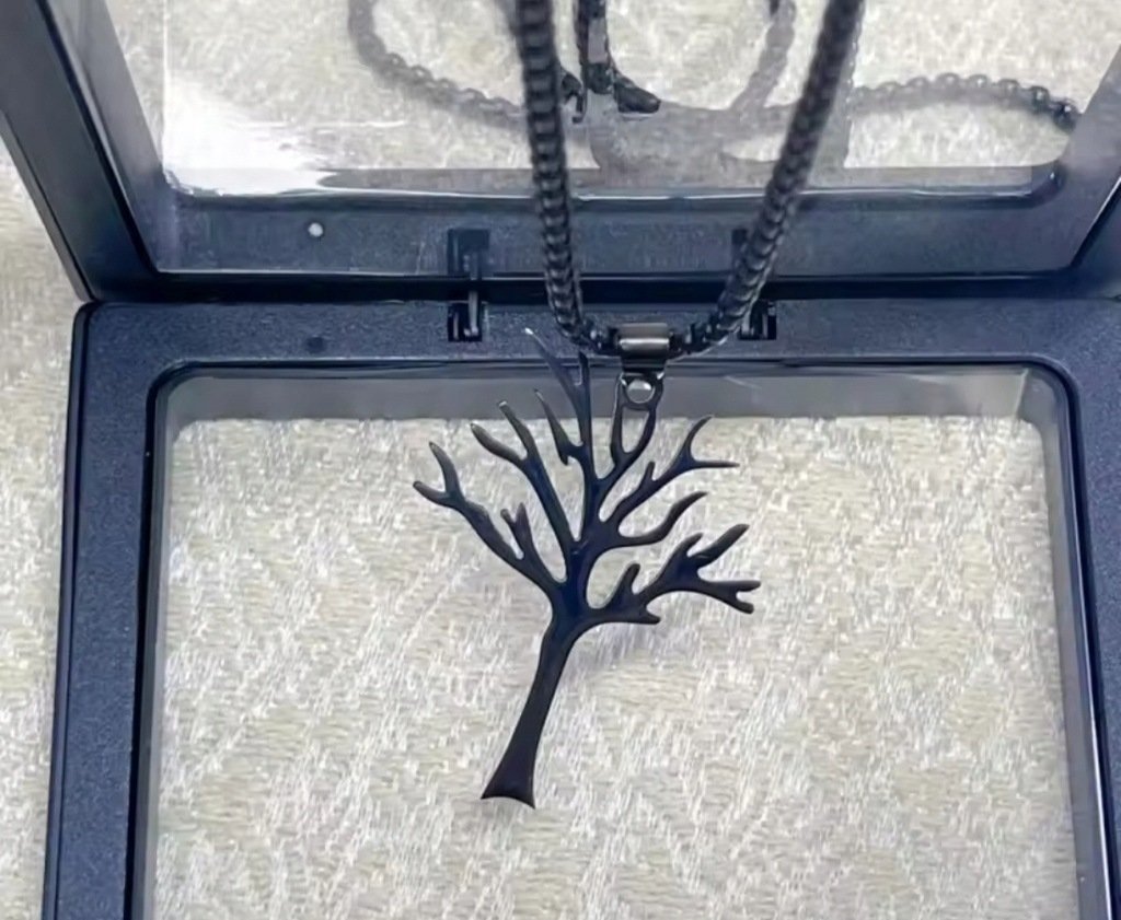 Naszyjnik wisiorek xxxtentacion tree tatto tatuaż drzewo czarne prezent
