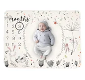 Koce i narzuty dla dzieci - Foto kocyk dla chłopca z zajączkiem, zapakowany na prezent w ozdobnym celofanie - miniaturka - grafika 1