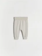 Spodenki dla niemowląt - Reserved - Bawełniane spodnie - jasnoszary - miniaturka - grafika 1