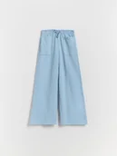 Spodnie i spodenki dla dziewczynek - Reserved - Strukturalne spodnie z kieszeniami - jasnoniebieski - miniaturka - grafika 1