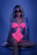 Bielizna erotyczna damska - Impress Me Lace Body with Open Back - Neon Pink - miniaturka - grafika 1