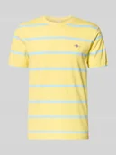 Koszulki męskie - T-shirt o kroju regular fit z wyhaftowanym logo - miniaturka - grafika 1