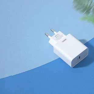 Remax szybka ładowarka sieciowa EU USB Typ C Power Delivery 18W biały (RP-U46 white) - Ładowarki do telefonów - miniaturka - grafika 2