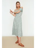 Sukienki - trendyol Sukienka w kolorze miętowo-białym - miniaturka - grafika 1