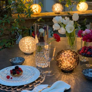 Kartell Mini Planet lampa stołowa szary dym - Lampy stojące - miniaturka - grafika 5