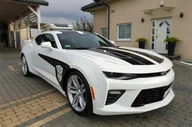 Czasopisma - Jazda Chevroletem Camaro ulicami miasta Będzin - miniaturka - grafika 1