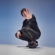 Spodnie sportowe męskie - ADIDAS SPODNIE CM PANT FABRIC MIX - adidas - miniaturka - grafika 1