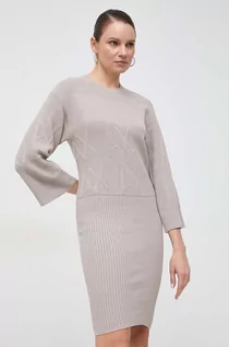 Sukienki - Armani Exchange sukienka bawełniana kolor beżowy midi oversize - grafika 1