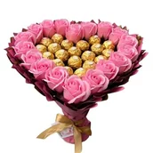 Zestawy upominkowe - Prezent na 18 Urodziny. Bukiet Ferrero Rocher i mydlane róże. - miniaturka - grafika 1