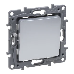 Legrand Łącznik schodowy Niloe Selection 762101 pojedynczy 10AX aluminium - Kostki, złączki, wtyczki - miniaturka - grafika 1