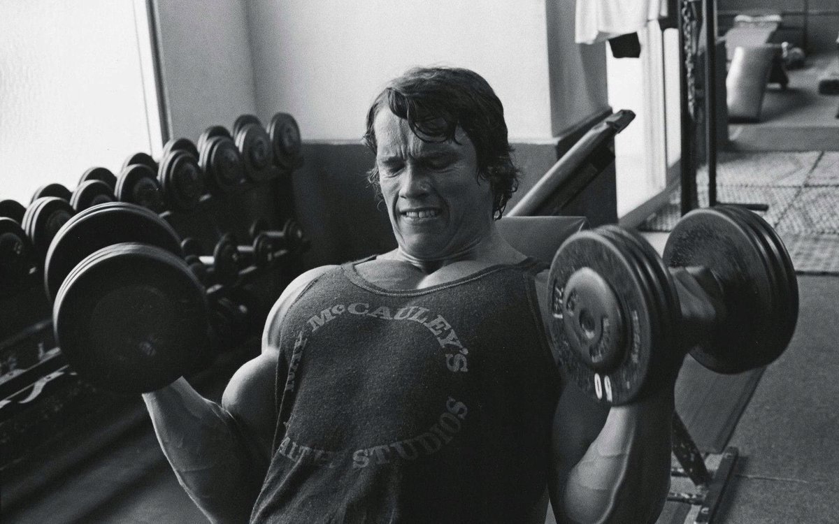 PODKŁADKA POD MYSZ Z Nadrukiem 22x18 cm Arnold Schwarzenegger Tekst Prezent