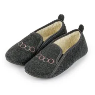 Kapcie damskie - ﻿Bambosze damskie czarne filcowe ocieplane kółka 38 - miniaturka - grafika 1
