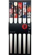 Zestawy do sushi - Zestaw drewnianych pałeczek z motywem Maneki-neko 22,5cm - 5 par 2198-uniw - miniaturka - grafika 1