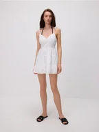 Swetry damskie - Reserved - Narzutka plażowa z ażurowym wzorem - biały - miniaturka - grafika 1